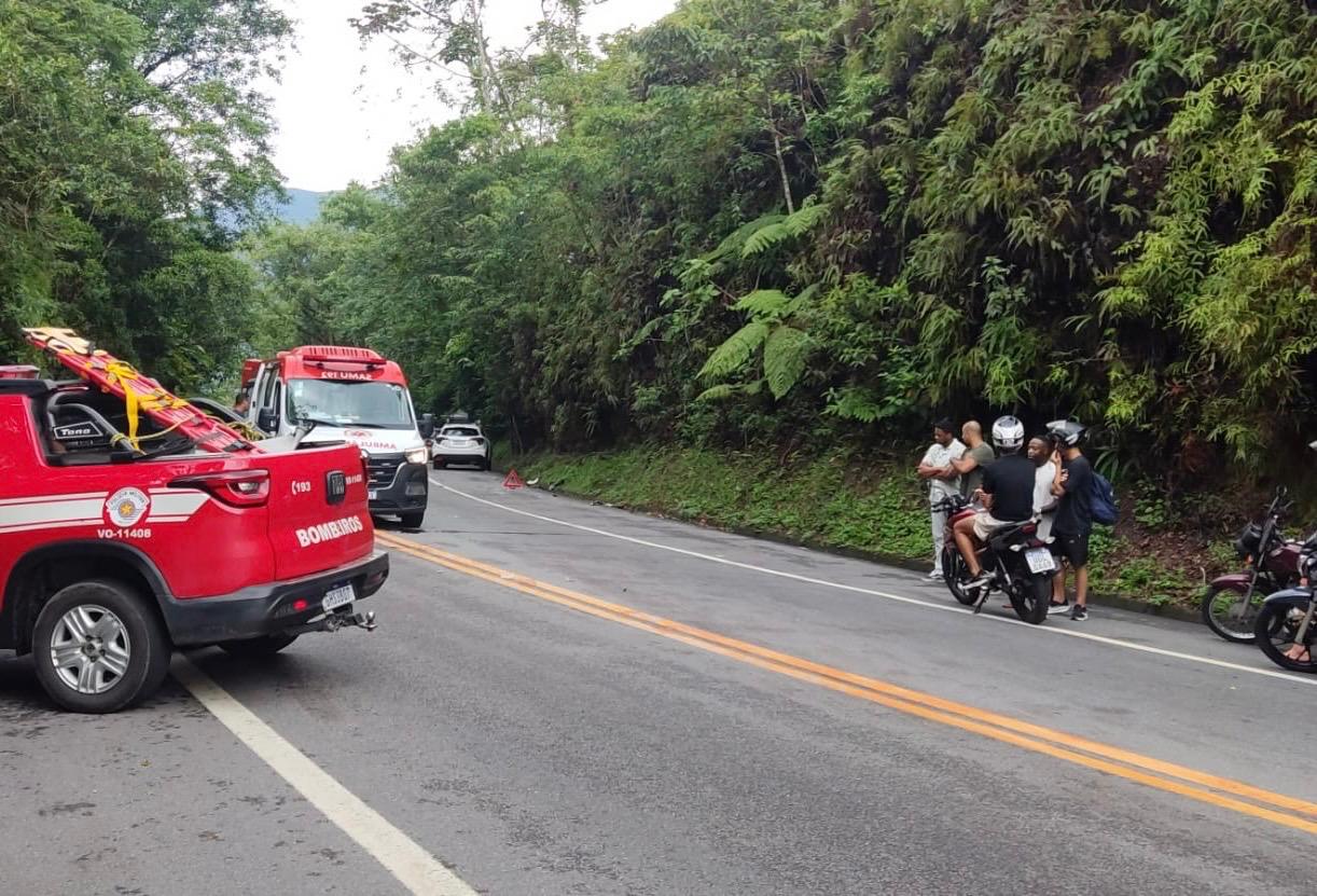 Dois soldados da Polícia Militar morrem em grave acidente na Rio/Santos em Ubatuba – Tamoios News