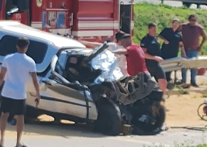 Caminhonete após acidente