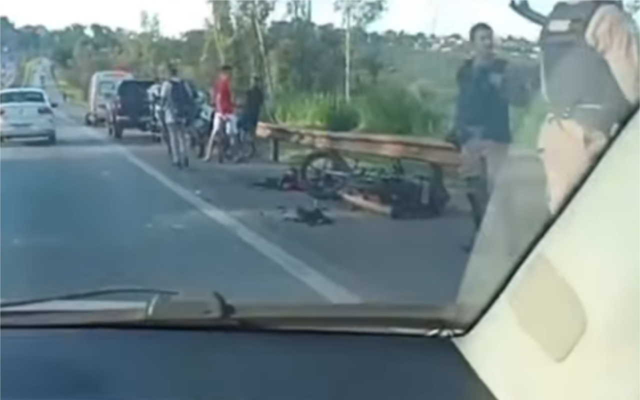 Motociclista morre em acidente envolvendo dois carros na BR-040