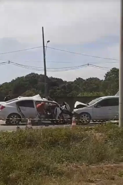 Oito pessoas ficam feridas em acidente envolvendo três veículos em Tamoios, Cabo Frio — RC24H