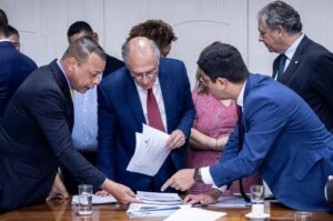 Governo Federal anuncia R$ 2 bilhões para a indústria química e Polo de Cubatão é beneficiado – THMais