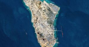 Estados Unidos atacam “ilha do petróleo” do Irão: mais uma noite de guerra no Médio Oriente