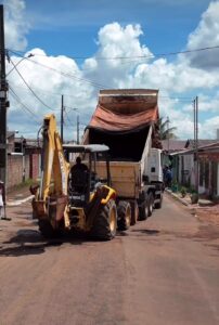 Prefeitura de Estrela do Sul intensifica manutenção urbana e recupera vias do Distrito de Dolearina – Gazeta do Triângulo