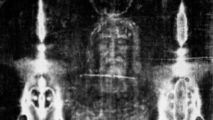 Sudário de Turim tem DNA de múltiplas origens, aponta estudo