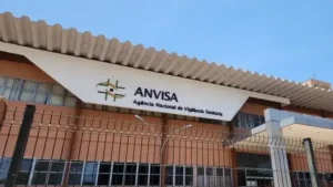 Anvisa suspende lote de dipirona por risco de contaminação