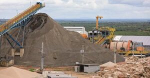 DPU firma acordo com mineradora e garante estudo independente sobre rios