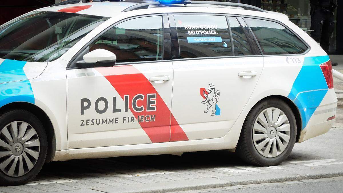 Perseguição policial na A4 termina com aparatoso acidente e fuga do condutor