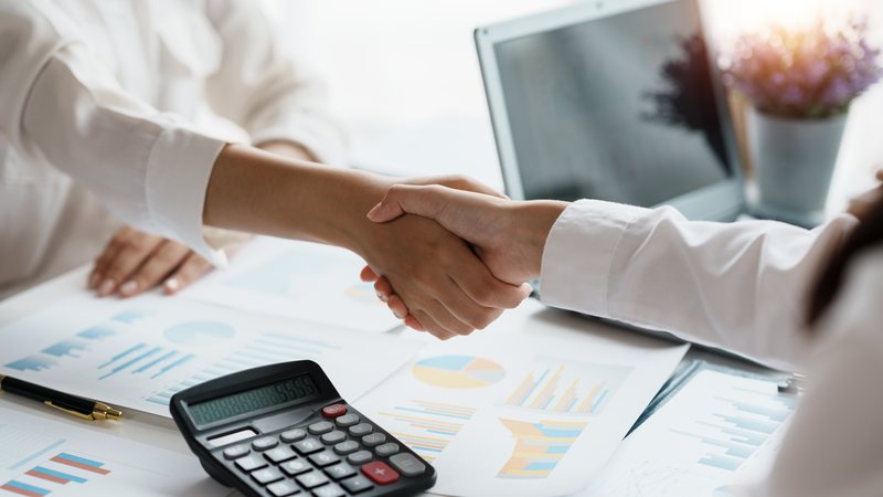 Ambev oferece crédito assistido e renegociação de dívidas para 250 mil pontos