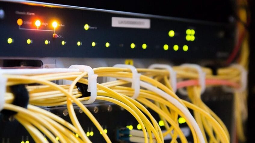 Investimentos estrangeiros em telecom crescem 14% no Brasil em abril