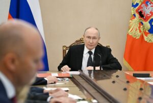 Ataques de drones forçam Rússia a importar gasolina