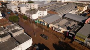 Enchentes no RS: IBGE revela dimensão do impacto nas casas