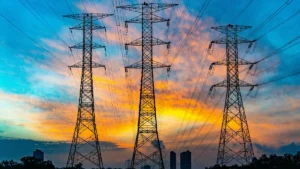 Startup cria sistema de baterias para reduzir conta de luz de pequenos negócios