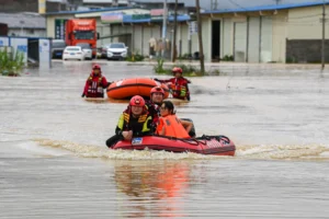 Trabalhos de resgate continuam em Guangxi enquanto chuvas persistem no sul e no nordeste da China