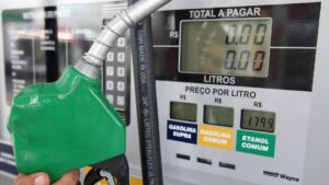 Preço do etanol sobe em quatro estados e no DF