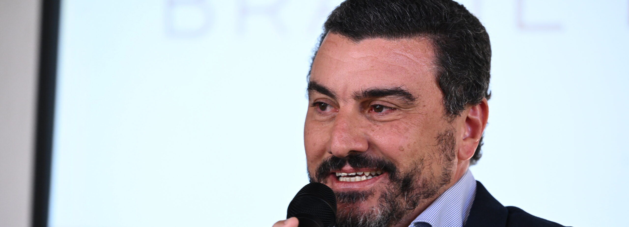Fabrício Julião defende protagonismo da agenda social