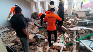 Caritas Indonésia mobiliza-se em resposta ao terremoto em Flores
