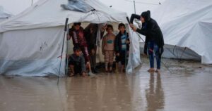 OMS alerta que crise sanitária em Gaza pode se agravar com a chegada das chuvas