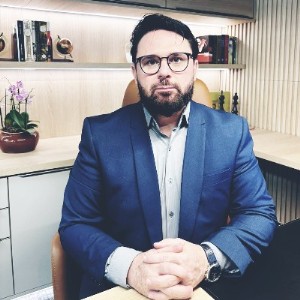 Fedor, ruído e contaminação: Quando o bairro pode exigir reparação
